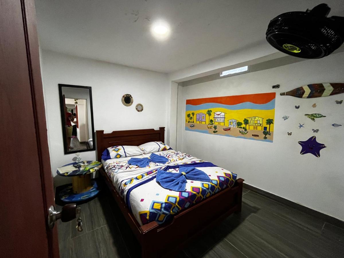 Acuarios Hostal Playa Ladrilleros Exterior photo