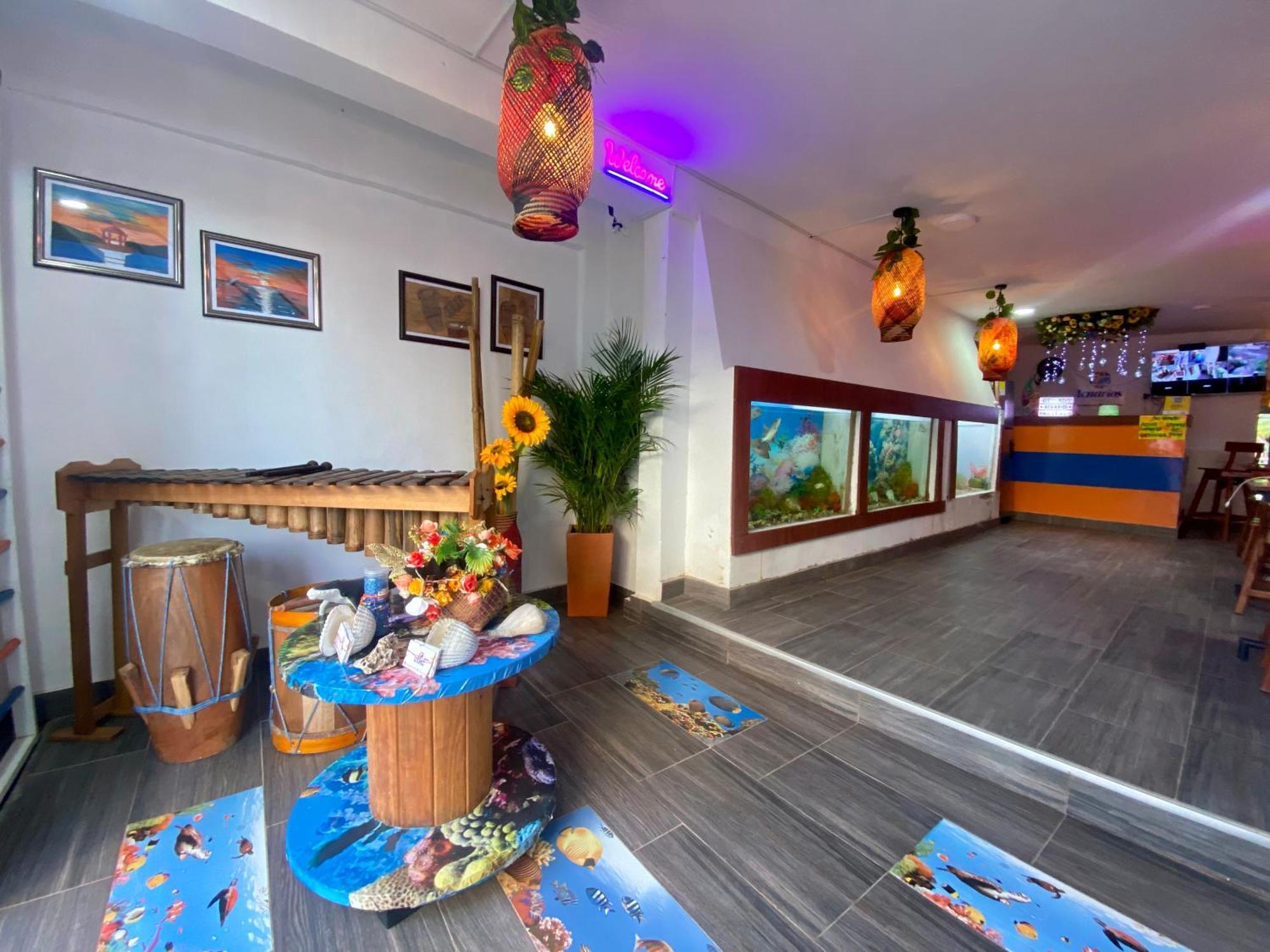 Acuarios Hostal Playa Ladrilleros Exterior photo